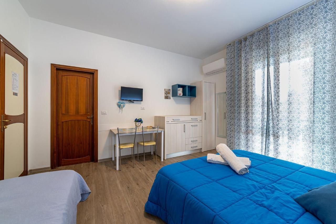 B&B Villa Montreux Rimini Extérieur photo