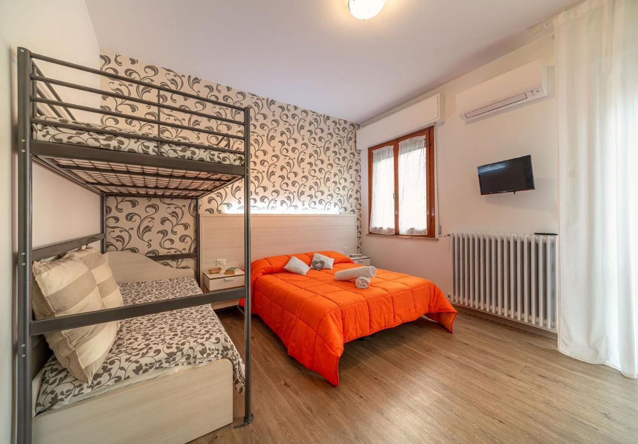 B&B Villa Montreux Rimini Extérieur photo