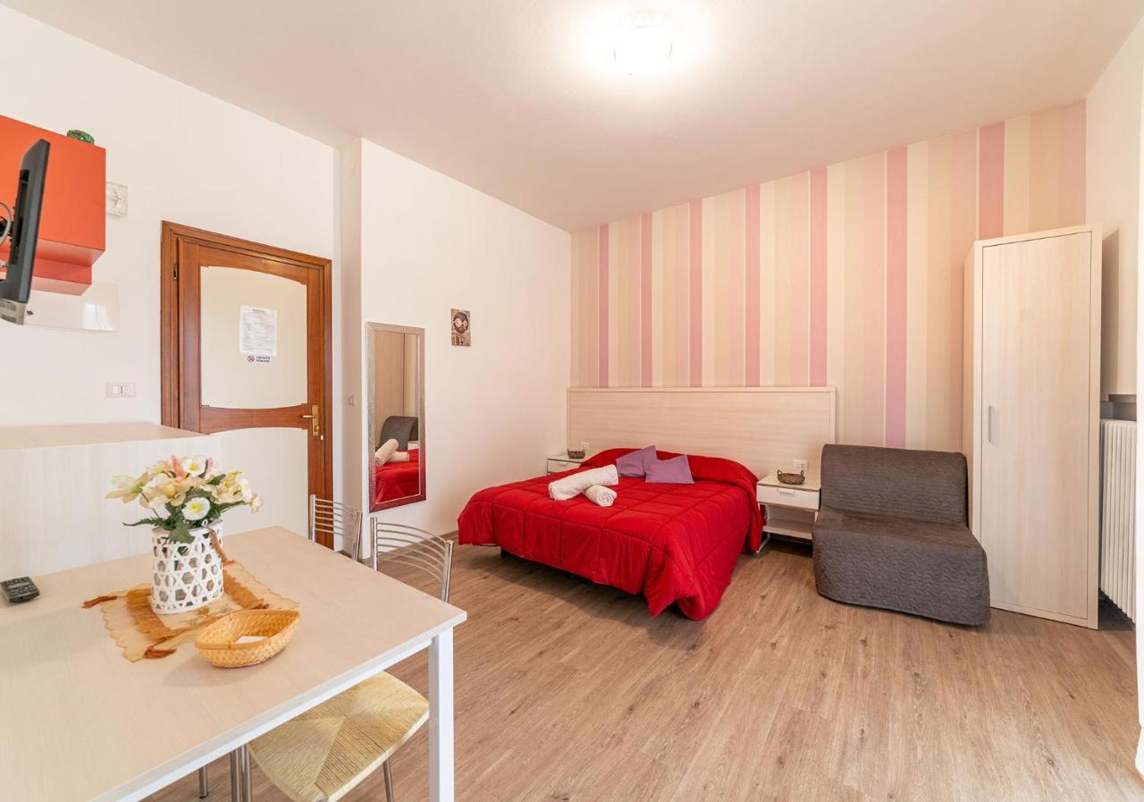 B&B Villa Montreux Rimini Extérieur photo